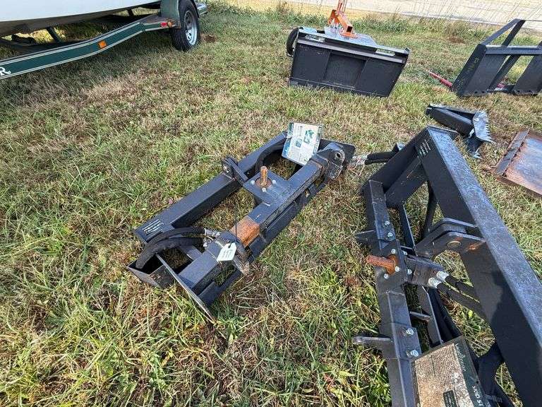 Land Honor Skid Steer 3 Pt Hitch Adapter image