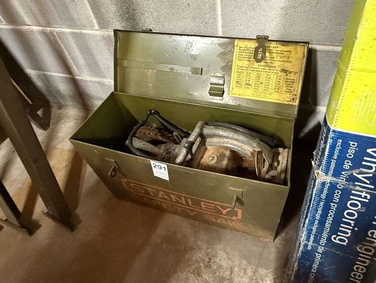 Stanley Safety Saw & Metal Box image