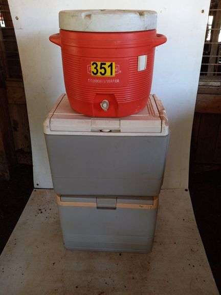 Rubbermaid Cooler, Igloo 12V Cooler, Coleman 12V Cooler image