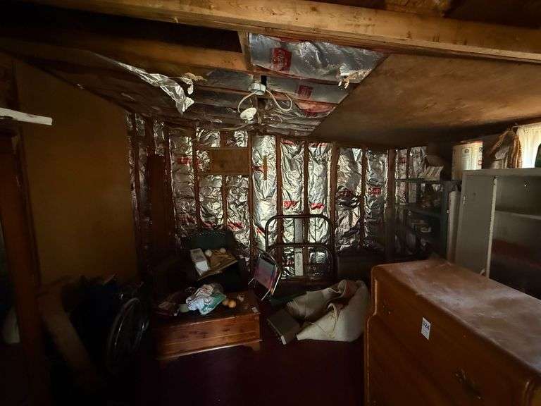 Cleanout of Room - Minus Numbered Items(323 - 329)!! image