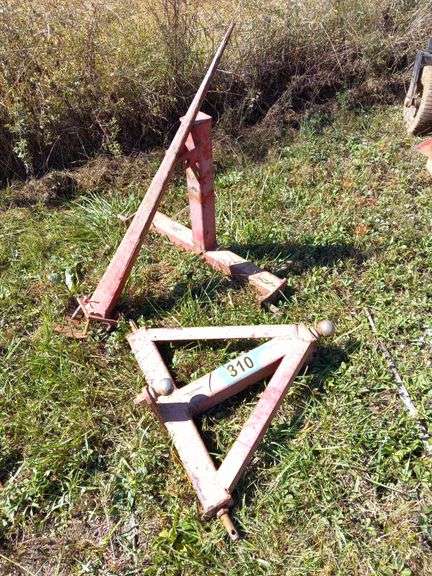 Hay Spear, 3 Pt Hitch Implements image