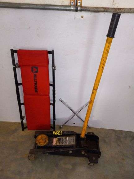 Floor Jack 3 1/2 Ton, Creeper, 4 Way Lug Wrench image