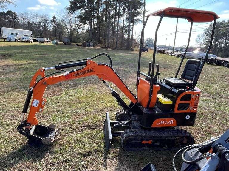 2024 AGT Mini Excavator - 24 hrs +/-, Runs & Operates image