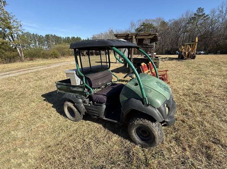 Kawasaki 4 WD Side-by-Side image