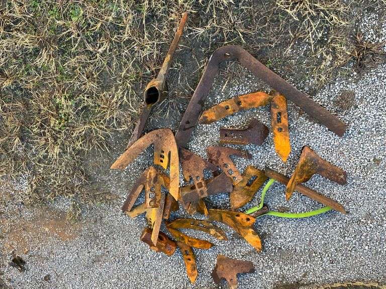 Cultivator Sweeps/Feet, Misc. image