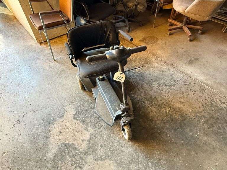 Travel Pal Mobility Scooter - Needs Battery image