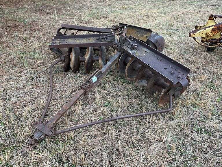 Athens 4 Gang Cutting Harrow - Pull Type, 20 disc, 20" Disc image