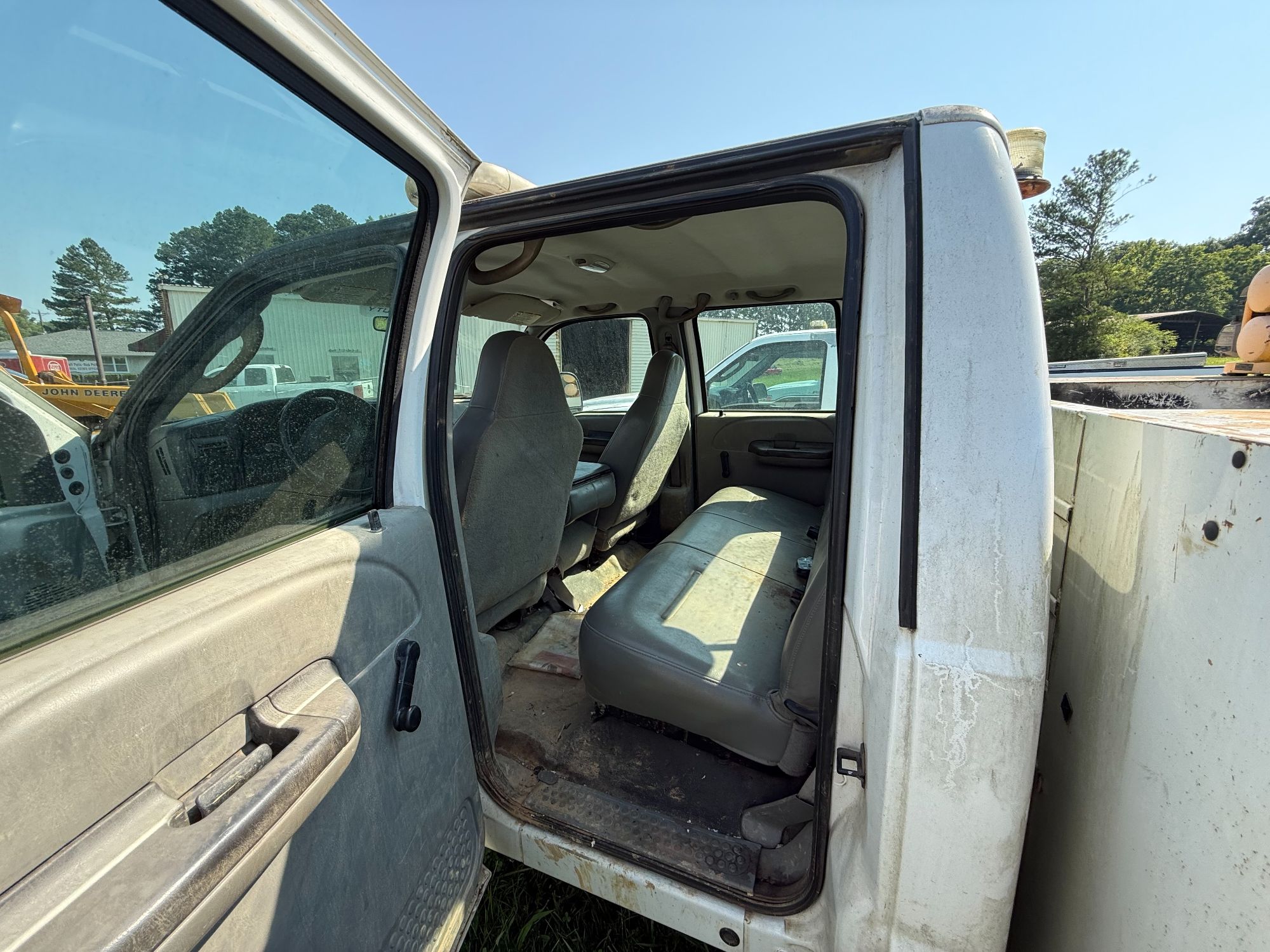Lot image 8