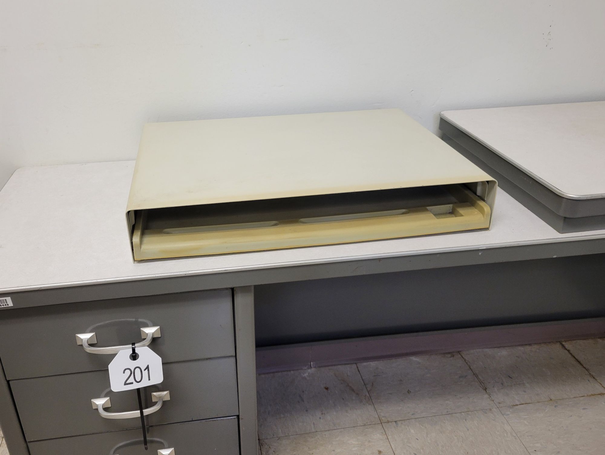 Lot image 5