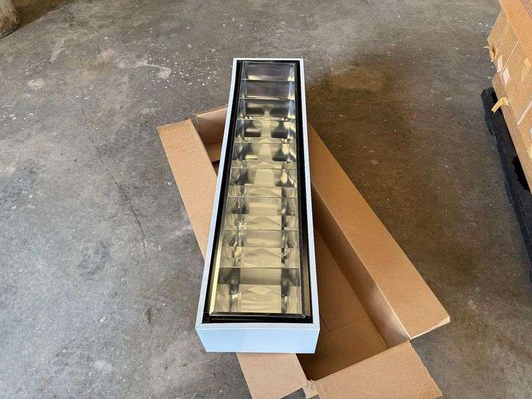 Pallet of 21 Boxes of Lights