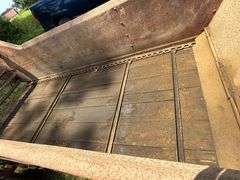 New Holland Manure Spreader