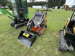 AGT Industrial YF2-380 Mini Skid Steer - gas, 15 hp