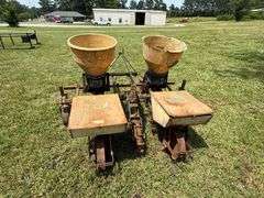 2 Row Planter - 3 Pt Hitch
