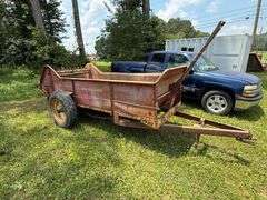 New Holland Manure Spreader