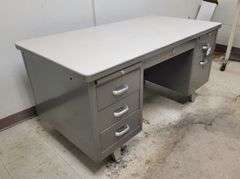 Vintage Shaw Walker Metal Tanker Desk - 59 1/2" W x 29 1/2" D x 31 1/2" H - Good condition