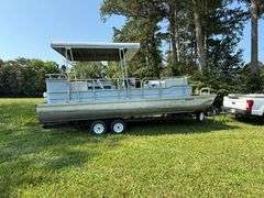1986 Starcraft Marine Pontoon Boat - 90 hp Johnson motor, 24' w/ trailer - Bill of Sale Only