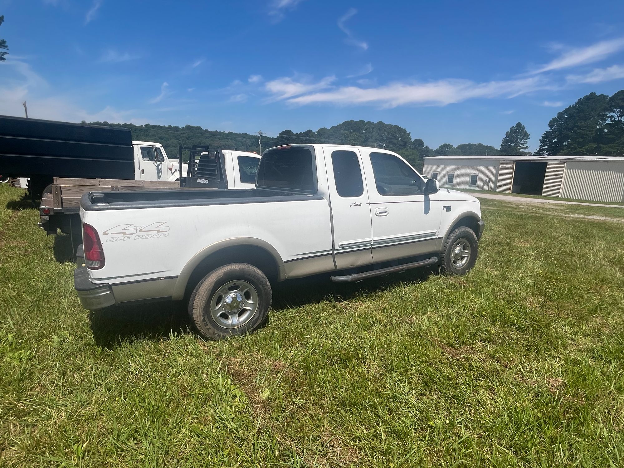 Lot image 3