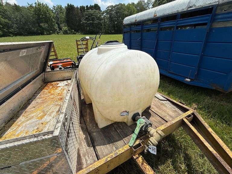 125 Gallon Fiberglass Tank w/Spout