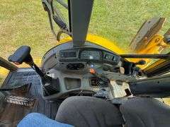 New Holland LB75B - Clam shell front bucket, Extend-a-hoe, 4 x 4, Cab, 5286 hrs, 36" back bucket