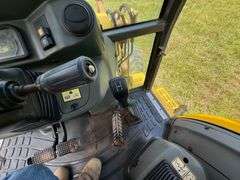 New Holland LB75B - Clam shell front bucket, Extend-a-hoe, 4 x 4, Cab, 5286 hrs, 36" back bucket