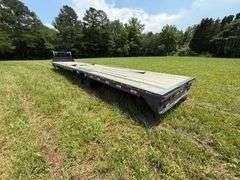 2024 LoneStar 40' x 8' Gooseneck Trailer - Chain box - Title applied for