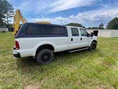 2006 Ford F350 XL Super Duty - Power Stroke Diesel, 4x4, Crew Cab, Driven to Sale Site, Showing 167,929 miles