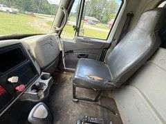 2007 International Dump Truck 4300 M7 Dura Star - 11' Dump bed, Straight shift 6 speed transmission
