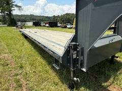 2024 LoneStar 40' x 8' Gooseneck Trailer - Chain box - Title applied for