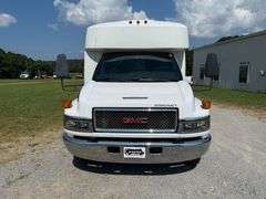 2006 GMC C5500 32 Passenger Center Aisle Bus - Diesel, Runs well, New batteries, Used exclusively for church transport, Showing 37,584 miles