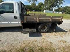 2004 Ford 350 DRW Super Duty Flat Bed Truck - Power Stroke, Diesel, Automatic, Showing 126,510 miles, Driven to sale site