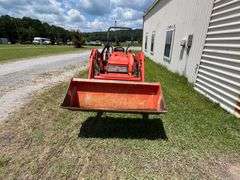 2011 Kubota L3400 Tractor w/LA463 Kubota Front Loader - 4WD, Hydrostatic transmission, Owner's manual, Showing 717 hrs