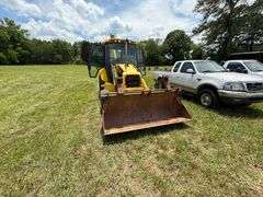 New Holland LB75B - Clam shell front bucket, Extend-a-hoe, 4 x 4, Cab, 5286 hrs, 36" back bucket