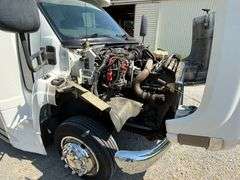 2006 GMC C5500 32 Passenger Center Aisle Bus - Diesel, Runs well, New batteries, Used exclusively for church transport, Showing 37,584 miles