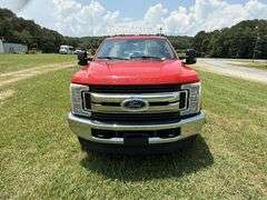 2017 Ford F-250 STX 4x4 Long Wheelbase King Cab Pickup - 243,996 miles showing, Cloth seats, Power windows, Fifth wheel