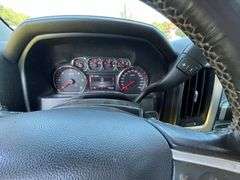 2015 GMC Sierra Pickup Truck Z71 4x4 - Power windows, locks, mirrors, seats - Truck tool box, Showing 294,423 miles, AC not working