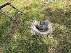 John Deere Push Mower - Runs