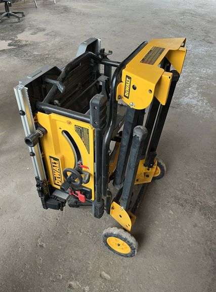 DeWalt Portable Table Saw image