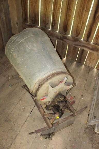 3 PTH Broadcast Spreader image