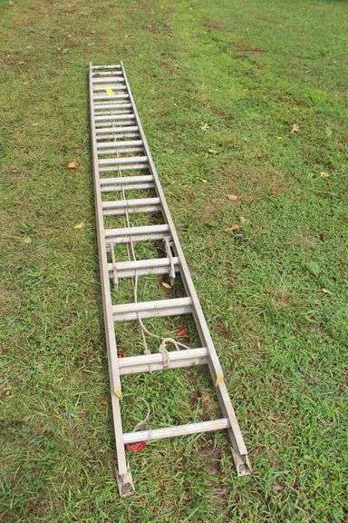 Werner 24 Ft. x 8 In. Extension Ladder image