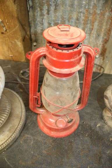 Decorative Lamp, 5000 Series 4 Volt Battery, (2) Oil Lamps, Lantern, and Coal Light