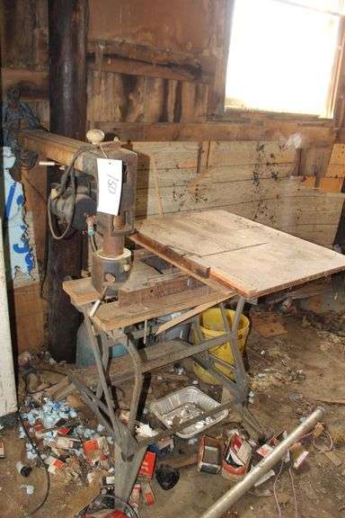 Circular Table Saw image