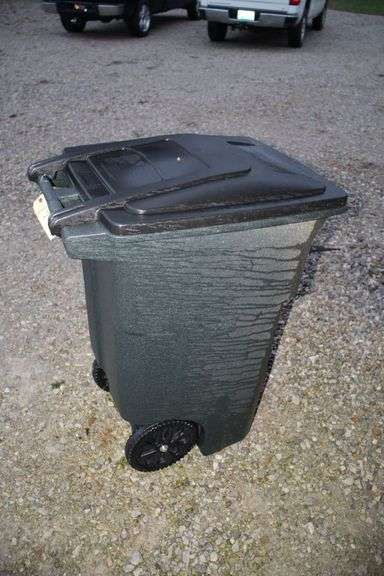 Toter 64 Gallon 2 Wheel Trash Can image