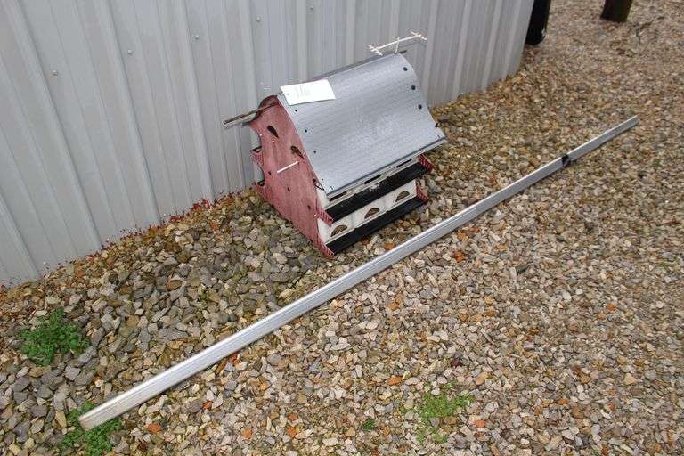 Barn Style Martin Box with Pole image