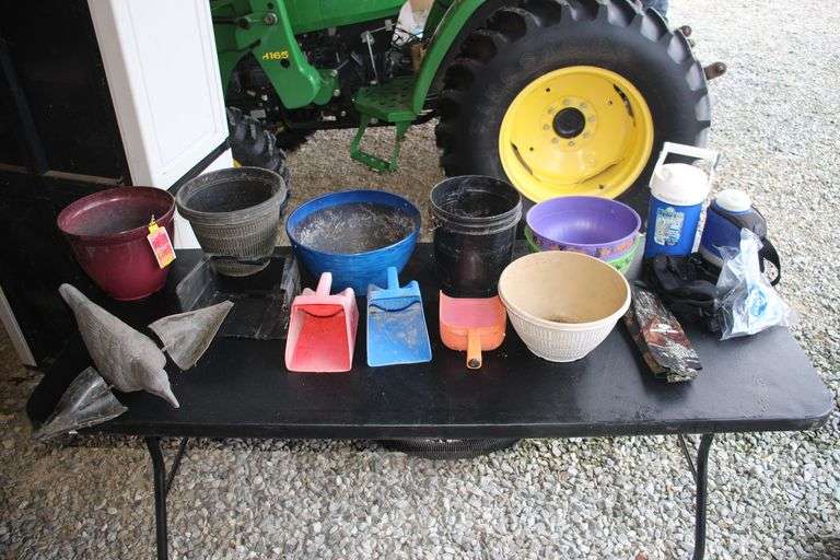 Decoy, Litter Scoops, Flower Pots, Decorative Bowls, Water Jugs, and Misc image