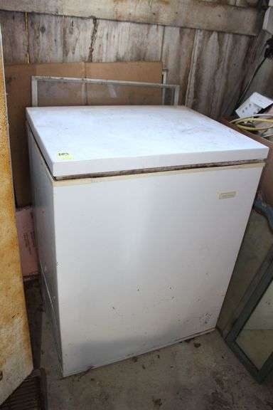 Chest Freezer image