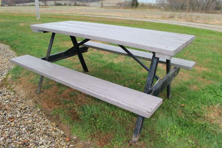 6 Ft. Metal Frame Picnic Table image