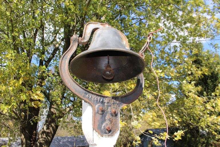 Dinner Bell on Post image