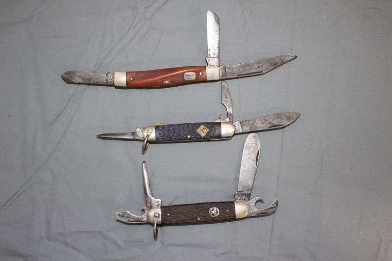 Camillus 3 Blade Pocket Knife, Ulster 4 Blade Pocket Knife, and Anvil 3 Blade Pocket Knife image