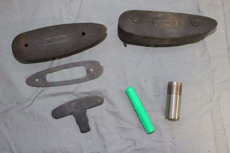 (2) Remington Synthetic Stock Recoil Pads, Remington Owners Manual for Models 700, Seven, and 673 Bolt Action Centerfire Rifles, Remington Owners Manual for Model 870, and 870 Super Magnum Pump Action Shotguns, Remington Modified Choke, and Remington Choke Tools image