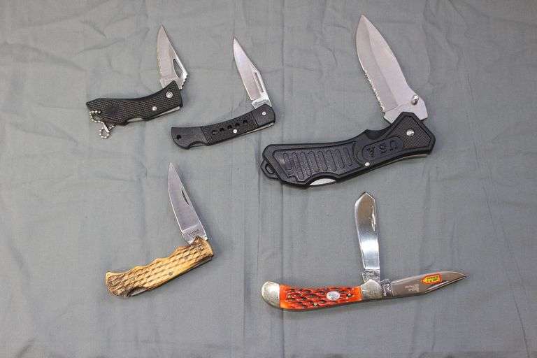 Frost Buck Shot Single Blade Lock Back Pocket Knife, Frost Little Whitetail Lock Back Single Blade Pocket Knife, Wildboar Lock Back Pocket Knife, Frost Steel Warrior 2 Blade Pocket Knife, and Black Bear Skinner Lock Back Single Blade Pocket Knife image